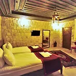 فندق Under Cave Cappadocia أوروغوبْ