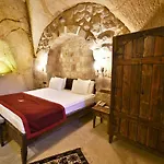 Under Cave Cappadocia فندق 3*