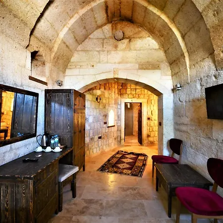 酒店 Under Cave Cappadocia 3*