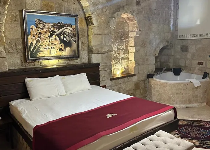 Under Cave Cappadocia * أوروغوبْ